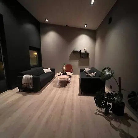 Nytt Og Moderne Hus I Vakre Lofoten, Sentralt Pa 빌라 레크네스
